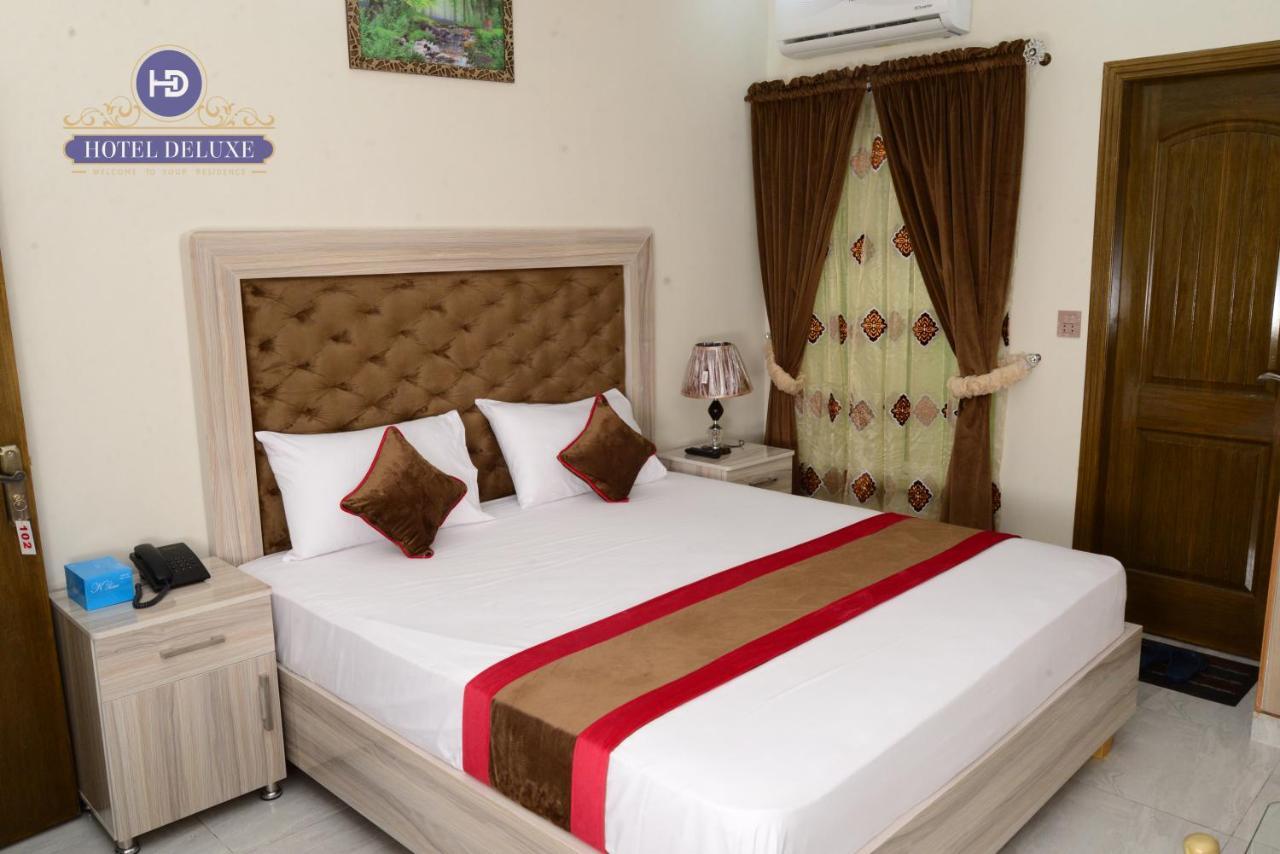 Hotel Deluxe لاهور المظهر الخارجي الصورة