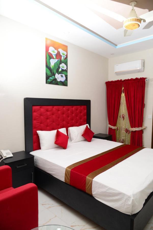 Hotel Deluxe لاهور المظهر الخارجي الصورة