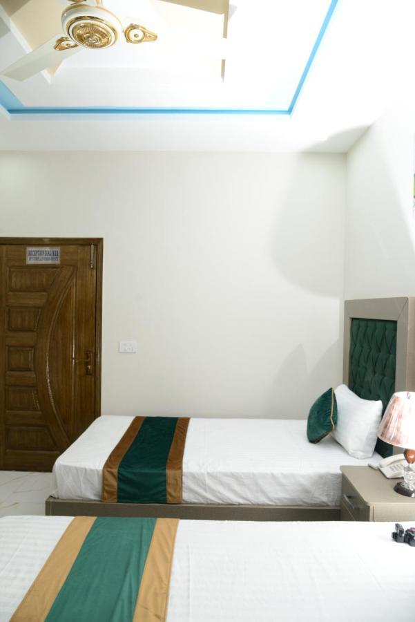 Hotel Deluxe لاهور المظهر الخارجي الصورة