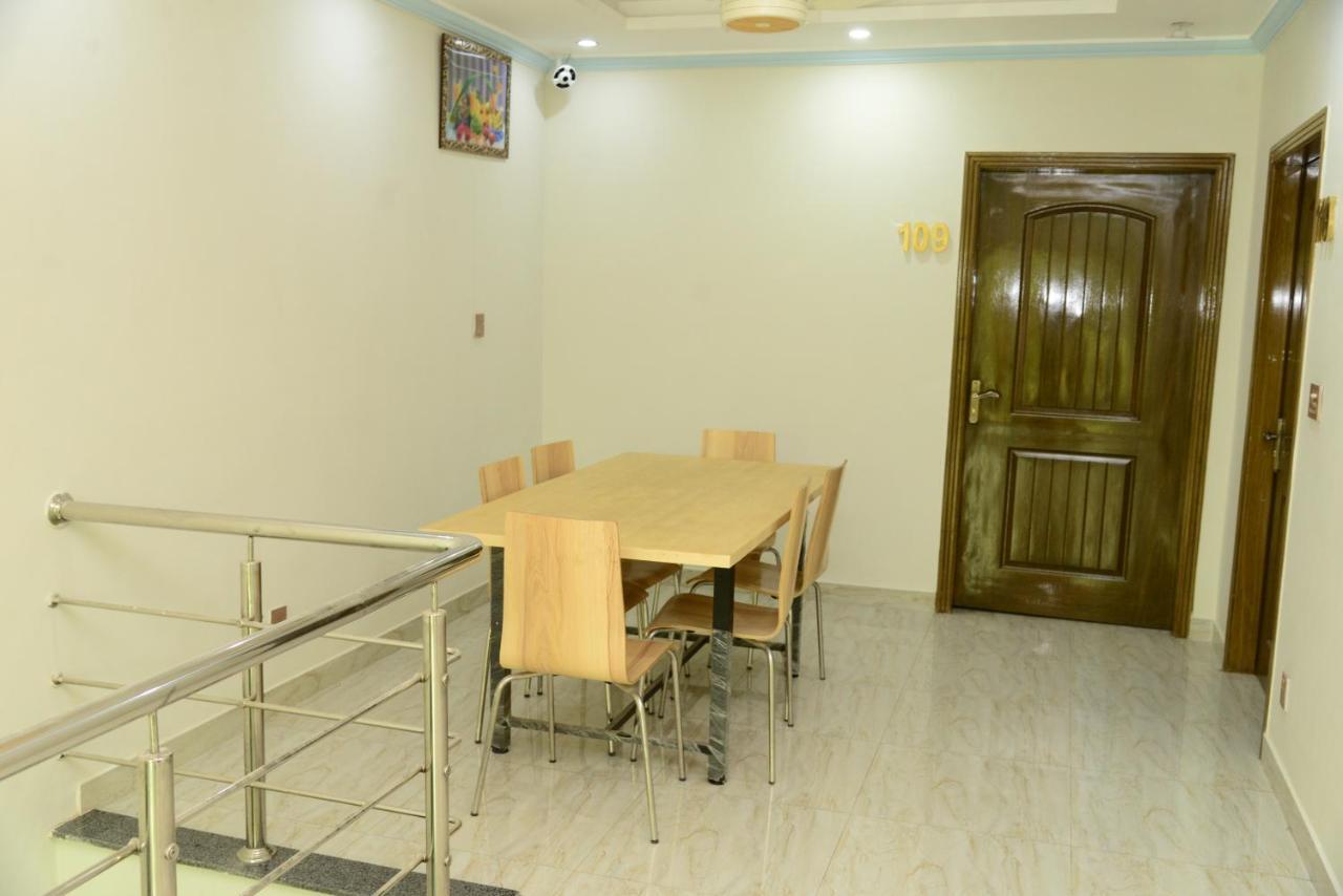 Hotel Deluxe لاهور المظهر الخارجي الصورة