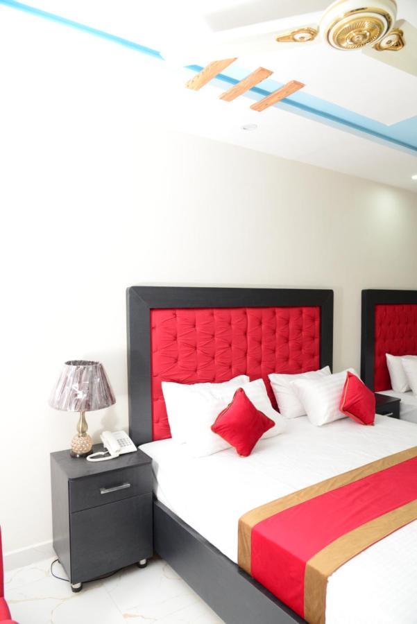 Hotel Deluxe لاهور المظهر الخارجي الصورة