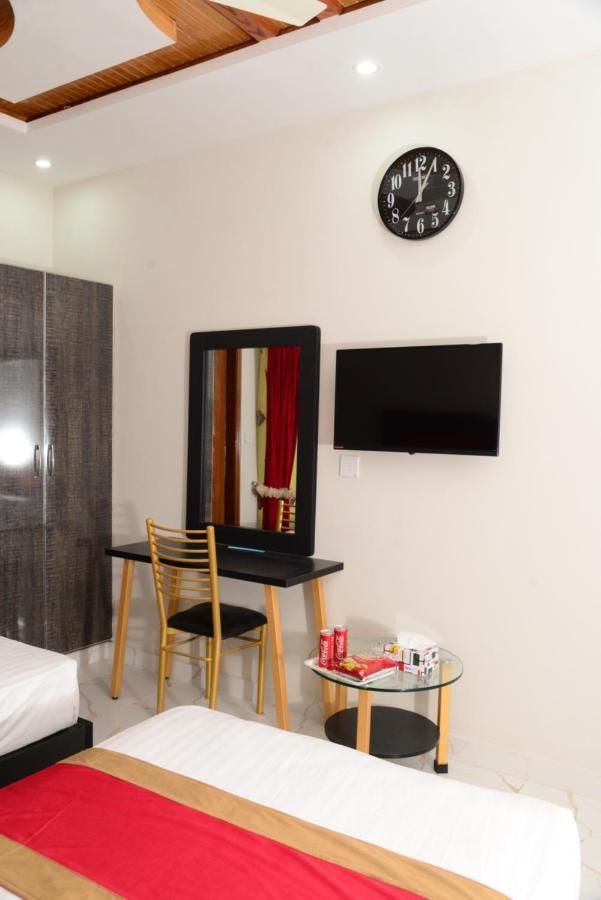 Hotel Deluxe لاهور المظهر الخارجي الصورة