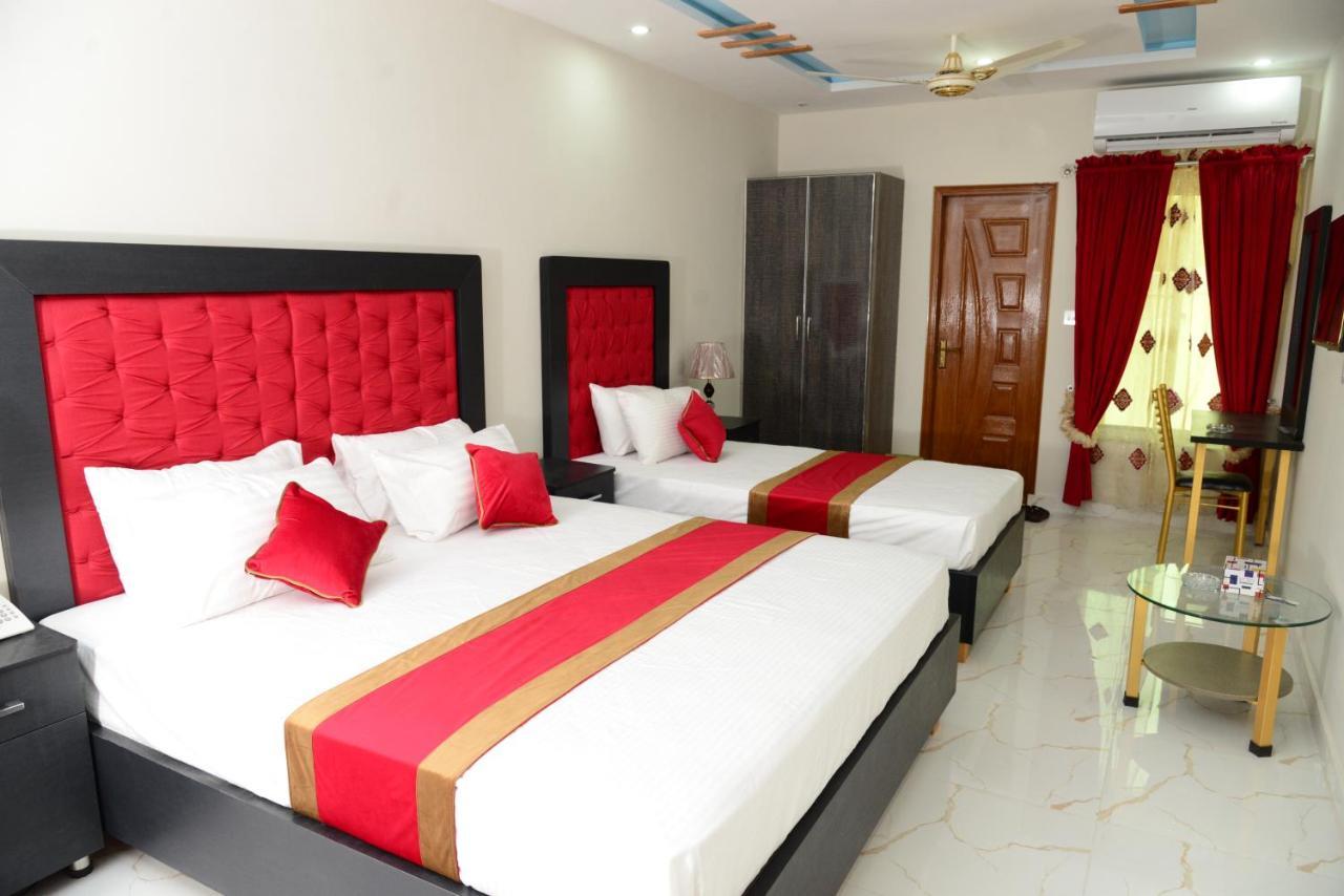 Hotel Deluxe لاهور المظهر الخارجي الصورة