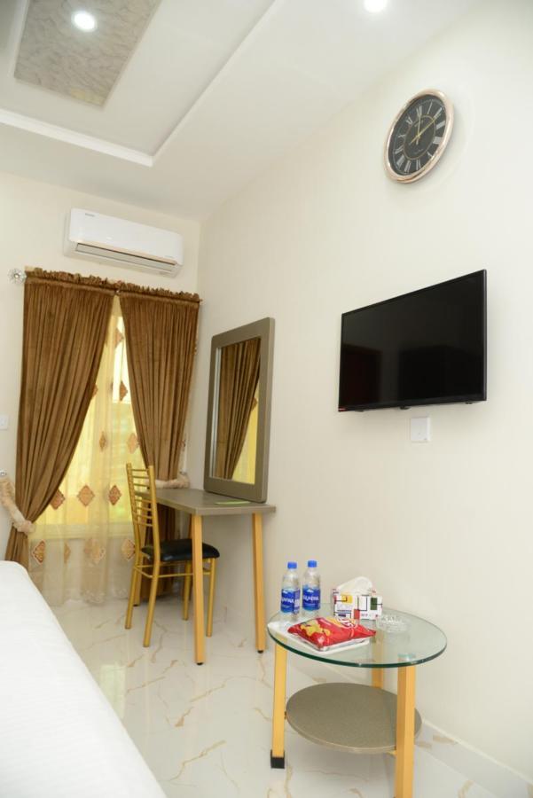 Hotel Deluxe لاهور المظهر الخارجي الصورة