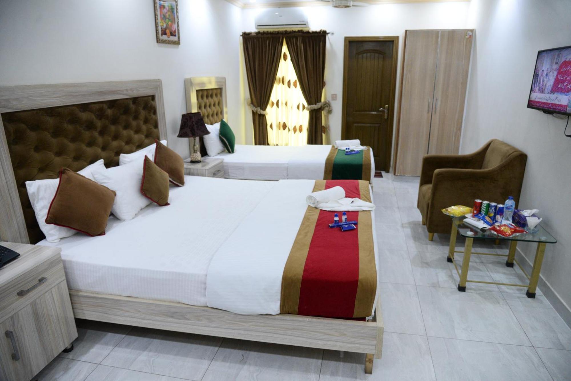 Hotel Deluxe لاهور المظهر الخارجي الصورة